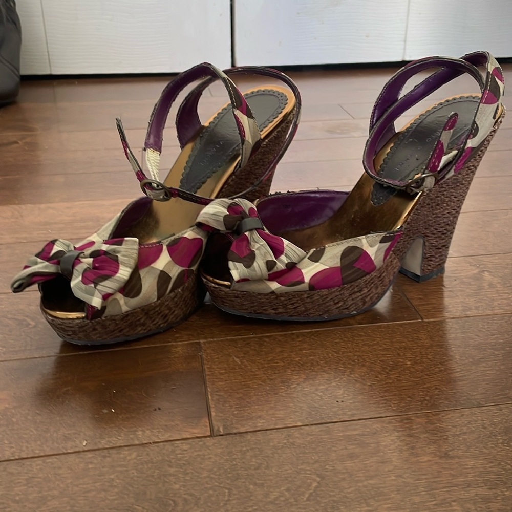 Roberto Vianni open toe halo shoe